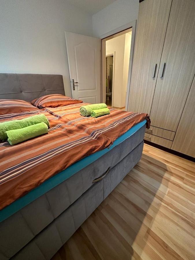Appartement Apartman Jaca à Livno Extérieur photo